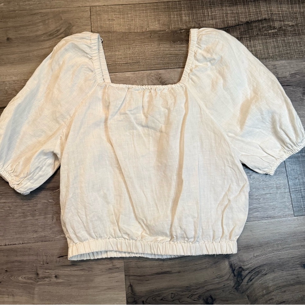 White Linen Puff Sleeve Top